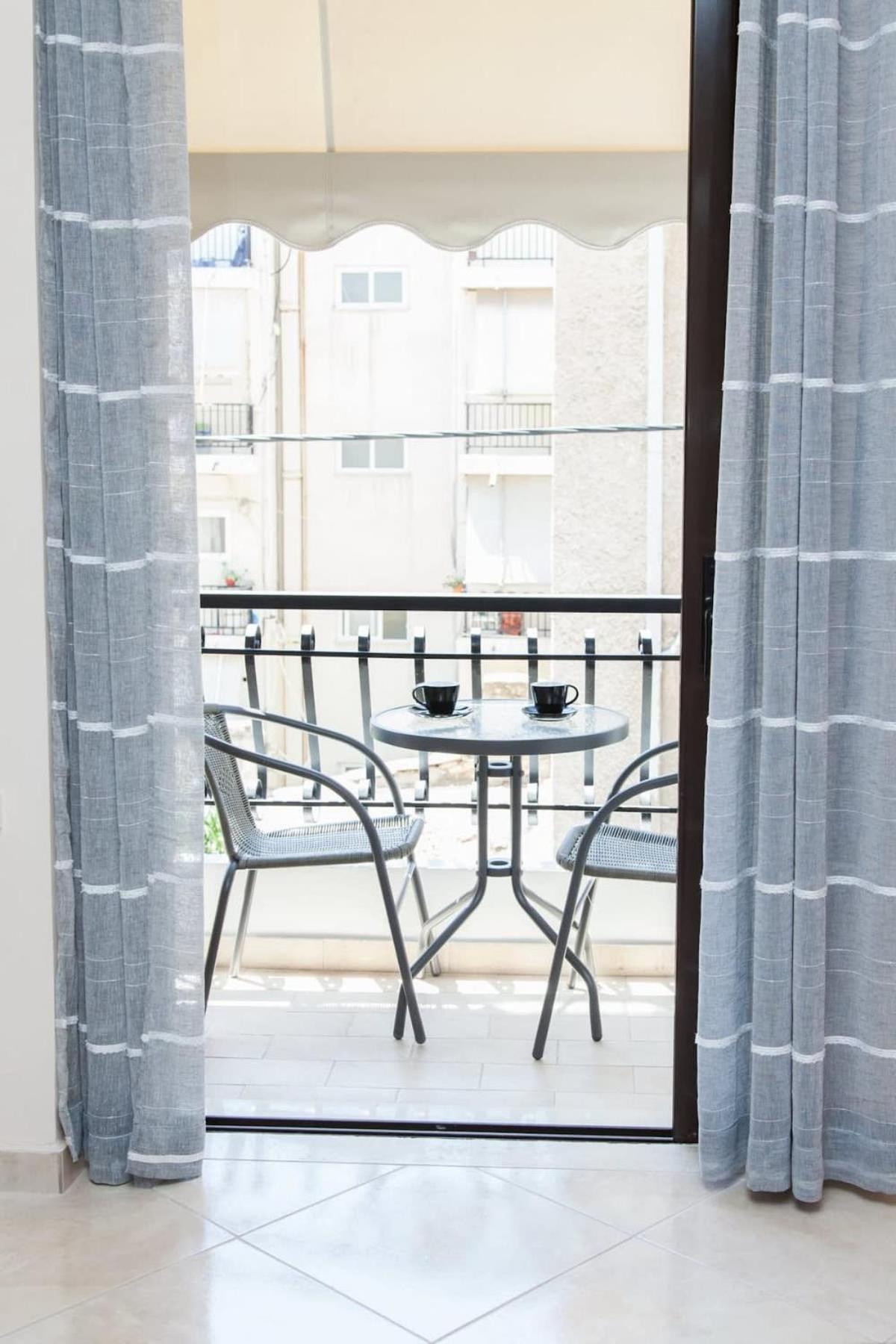 Great In Apartment Piraeus